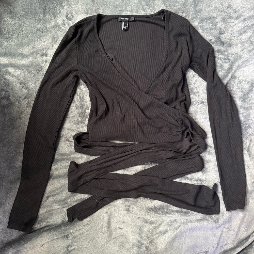 Forever 21 Wrap Top Size S